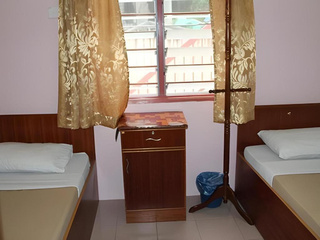 Krs Pines Hotel Cameron Highlands Exterior photo