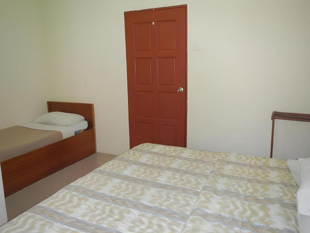 Krs Pines Hotel Cameron Highlands Exterior photo